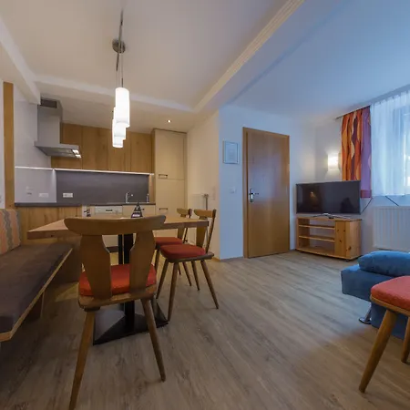 Pensjonat Haus Dorfschmied Flirsch