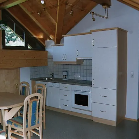 Haus Dorfschmied Pensjonat Flirsch