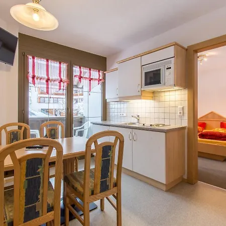 Haus Dorfschmied Pensjonat Flirsch