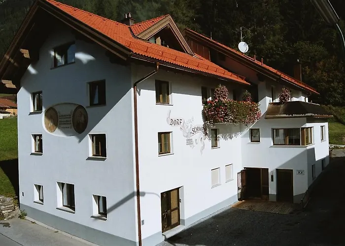 Haus Dorfschmied بيت ضيافة 3*