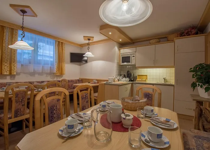 Haus Dorfschmied Affittacamere Flirsch