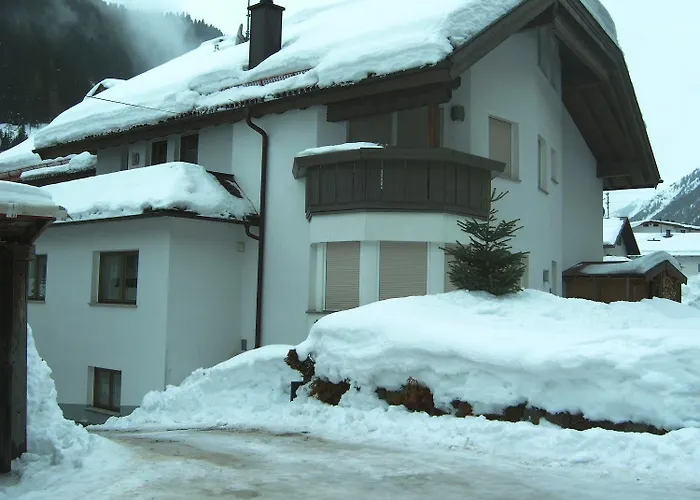 Haus Dorfschmied Affittacamere Flirsch