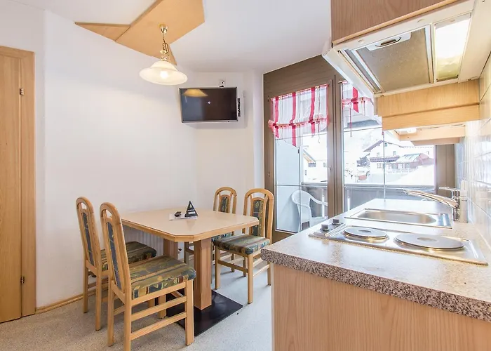 Haus Dorfschmied 3* Flirsch