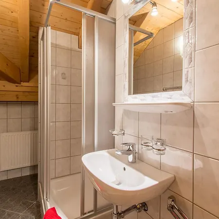 Haus Dorfschmied Pensjonat Flirsch